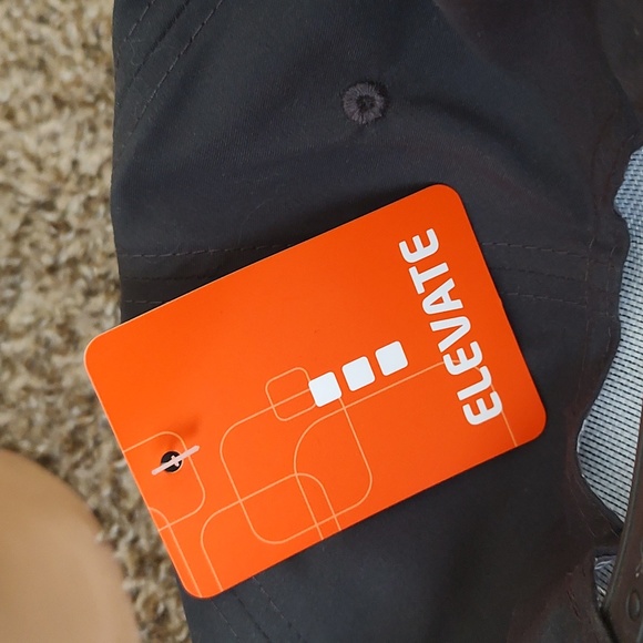 Elevate Genflex Gray Snapback Hat New with Tag - Picture 4 of 7